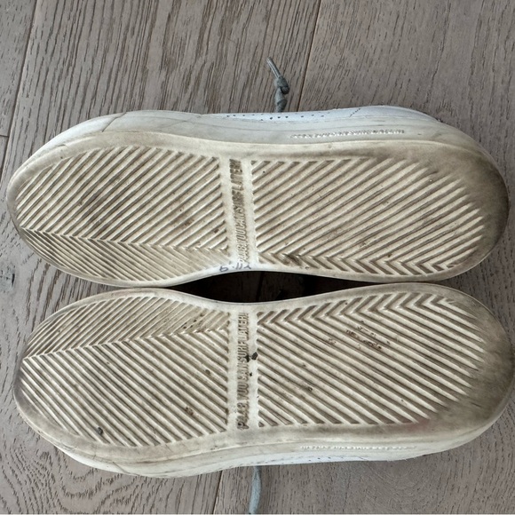 P448 John sneaker -zebra fur print on back
Woman’s size 37 (7) - Picture 7 of 11